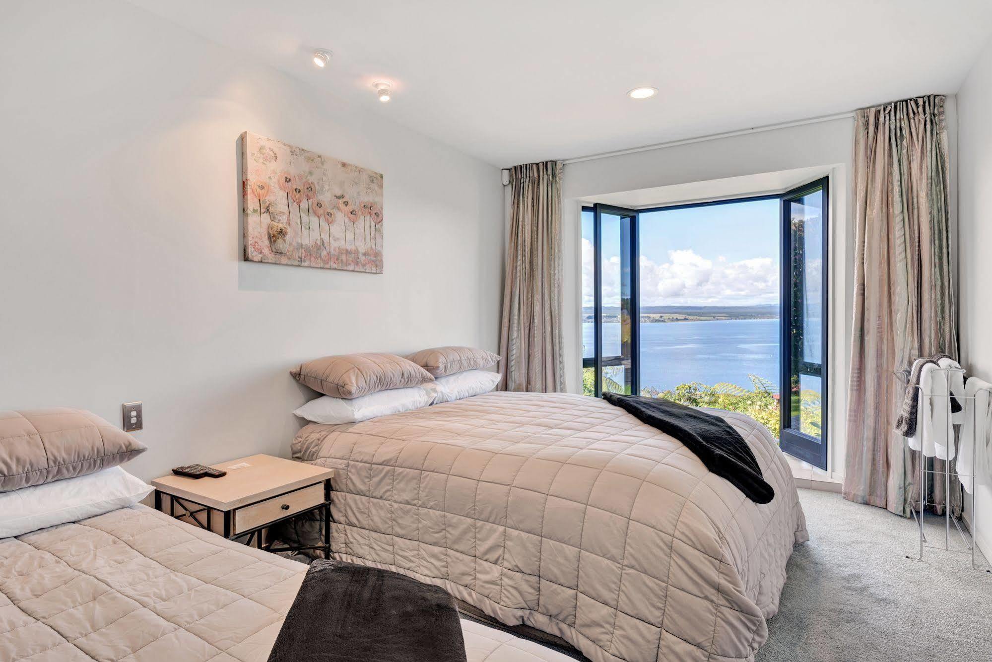 Serenity On Wakeman Taupo Bagian luar foto